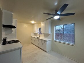 Building Photo - 313 S Wabash Ave