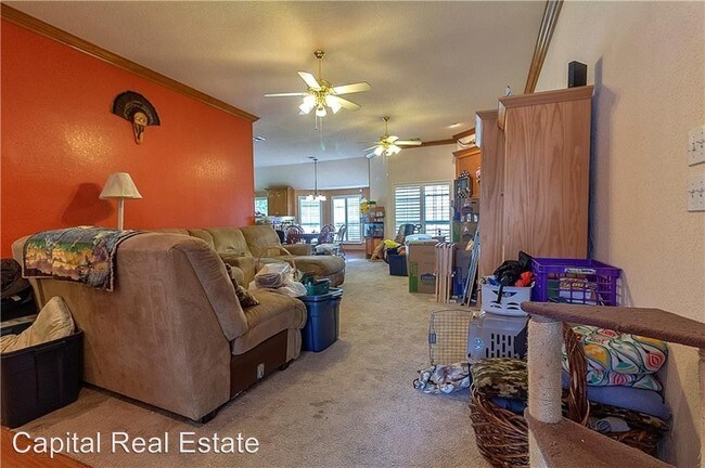 Building Photo - 4 br, 3 bath House - 5209 SE 46th Street