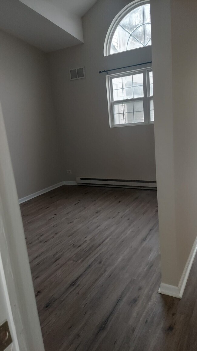 Foto del edificio - 1506 Spring Brook Ct