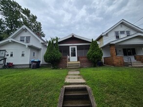 Building Photo - 1624 Kelsey Ave