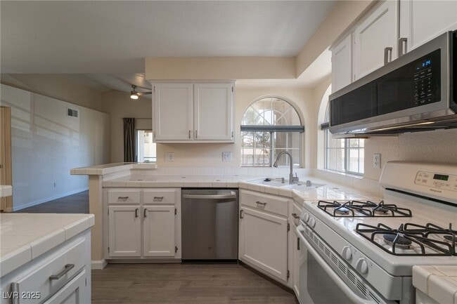 Building Photo - 2251 Wigwam Pkwy