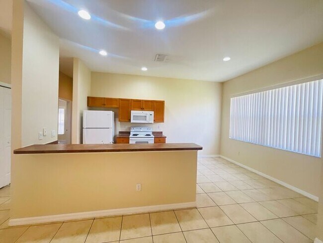 Building Photo - Tuscany Preserve-404 CINNAMON DR POINCIANA, FL 34759