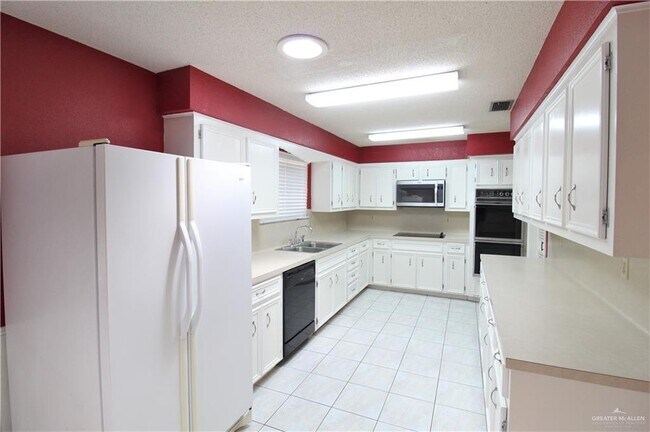 Foto del edificio - 1317 Lark Ave