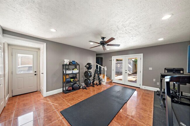 Foto del edificio - 21314 4 Oaks Dr