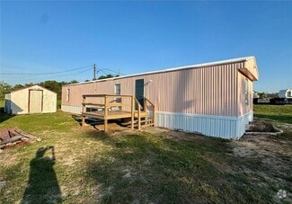 Building Photo - 112 Laureti Ln