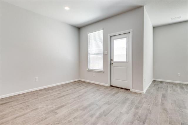 Foto del edificio - 9021 Eagles Landing Dr