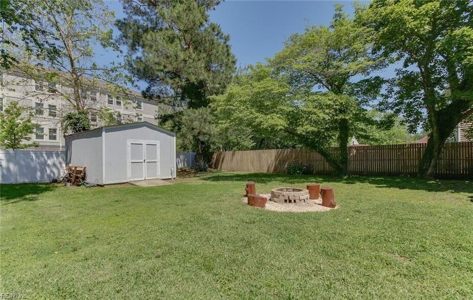 Foto del edificio - 7415 Yorktown Dr