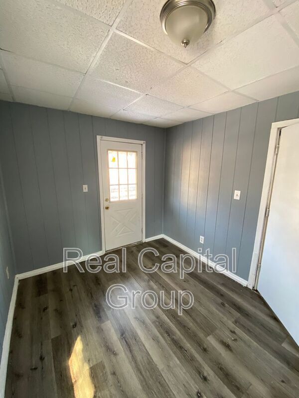 Foto del edificio - 709 Townsend Pl