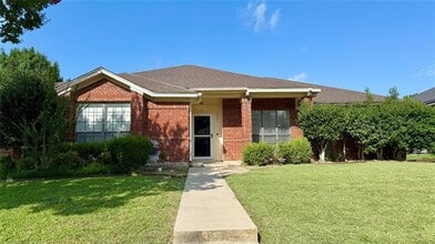 Building Photo - 2907 Sierra Dr