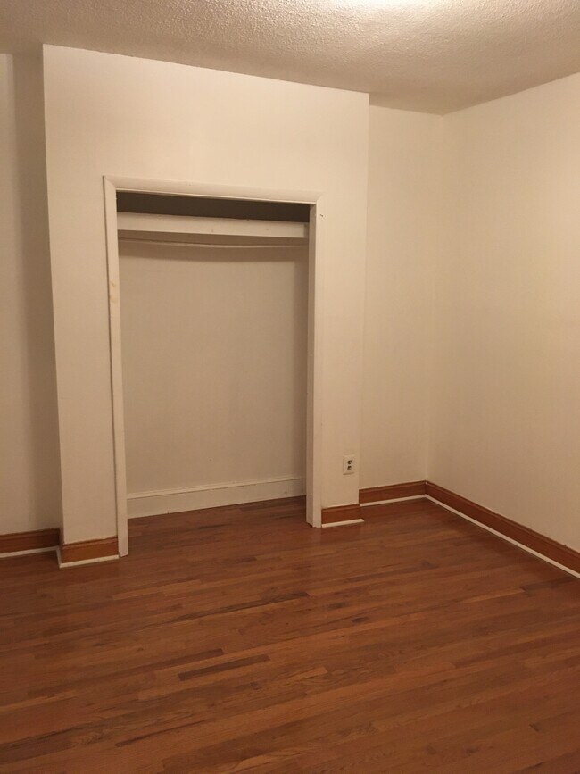 Foto del edificio - 3216 TURNER St