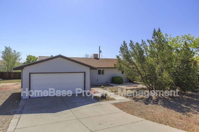 Primary Photo - 5206 Foothills Dr