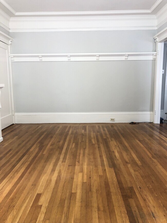 Foto del edificio - 105 18th Ave