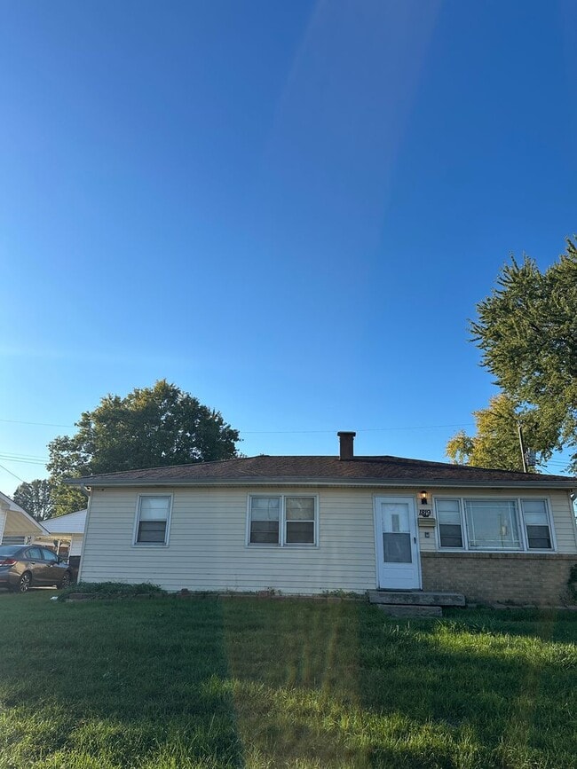 Foto del edificio - Welcome to this charming 3-bedroom, 1-bath...