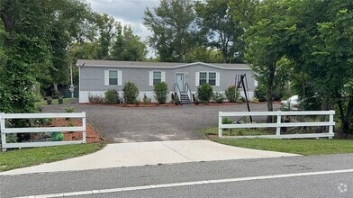 Building Photo - 31701 FL-44