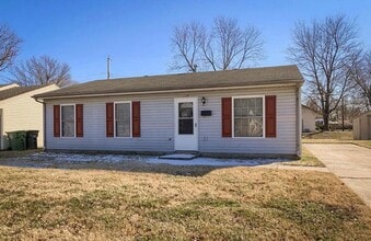 Building Photo - 2228 Berkshire Dr