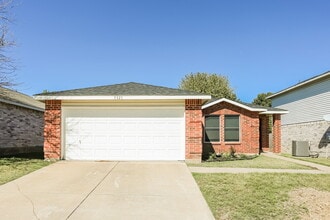 Building Photo - 5321 Los Altos Rd