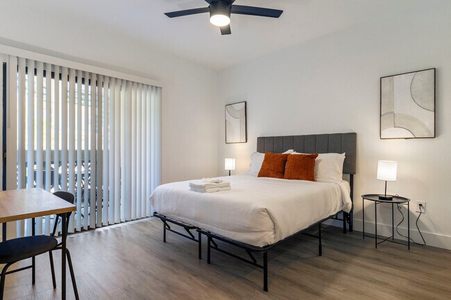 Foto del edificio - 15608 N 71st St