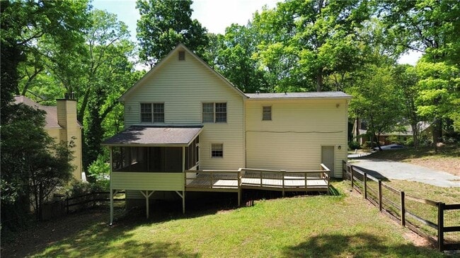 Foto del edificio - 1359 Willowbrook Dr SW