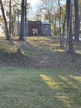 Building Photo - 373 Saddle Surrey Rd