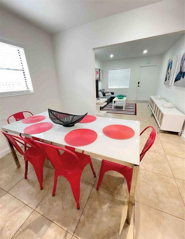 Foto del edificio - 2732 NW 31st St