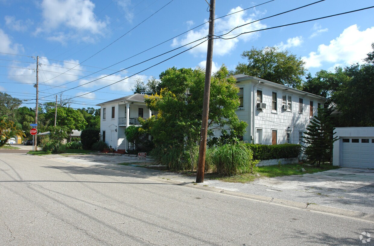 Building Photo - 127 N Lincoln Ave