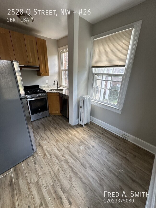 Foto del edificio - 2528 Q St NW