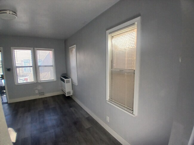 Foto del edificio - 8641 1/2 S Hoover St