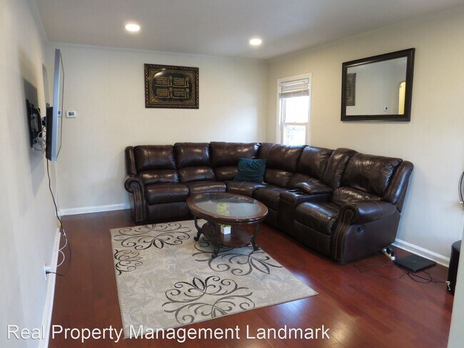 Foto del edificio - 3 br, 2 bath House - 54 Gates Avenue