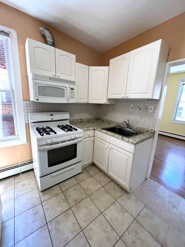 38 Belmont Ave, Garfield, NJ 07026 38 Belmont Ave Garfield, NJ