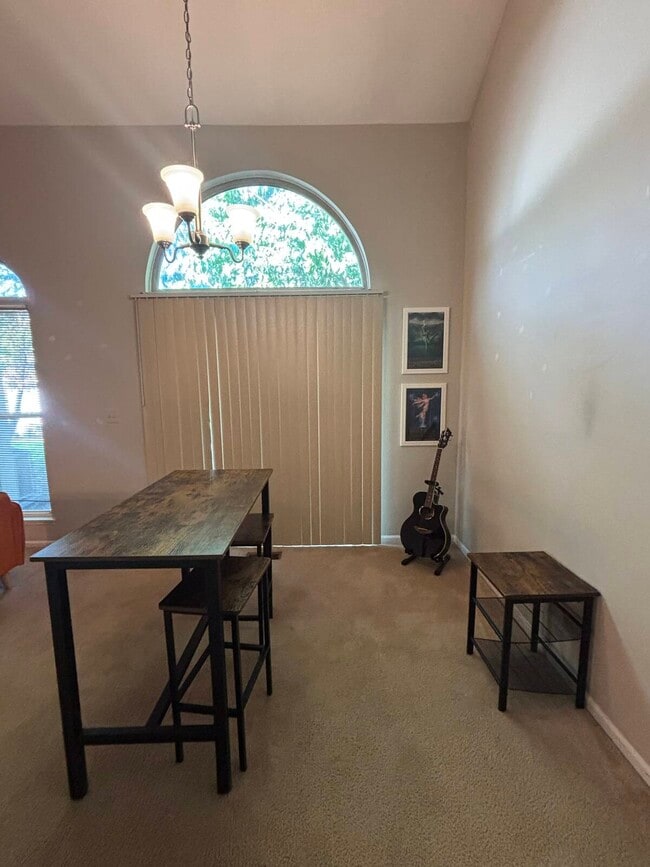 Building Photo - 781 N Shady Oaks Dr