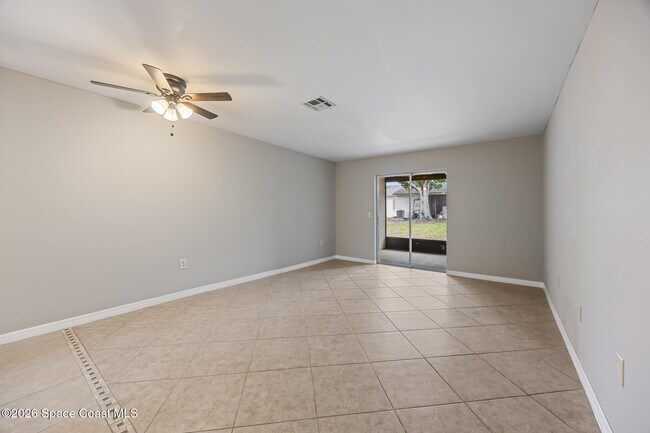 Building Photo - 1514 Clearlake Rd