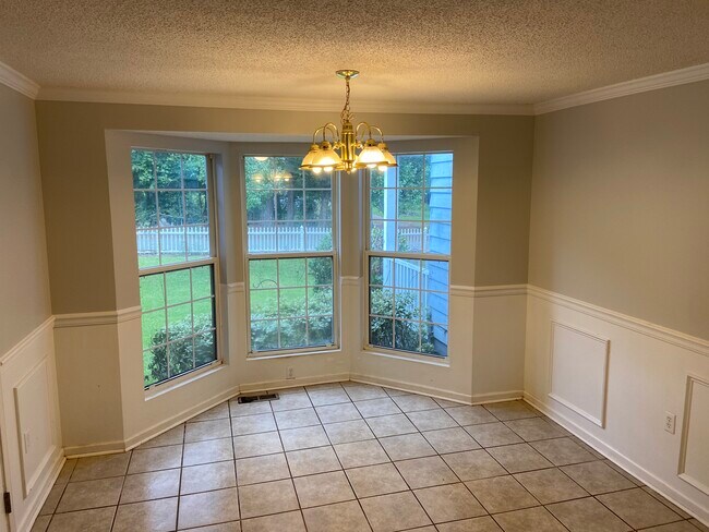 Building Photo - 144 Thurman Dr