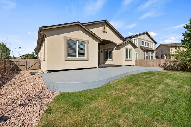 Building Photo - Beautiful 4BD Ranch Home in Cordera (D20)