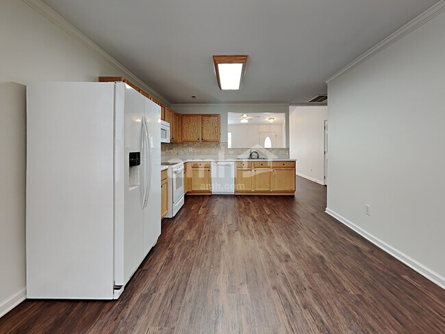 Foto del edificio - 4477 Westhill Pl