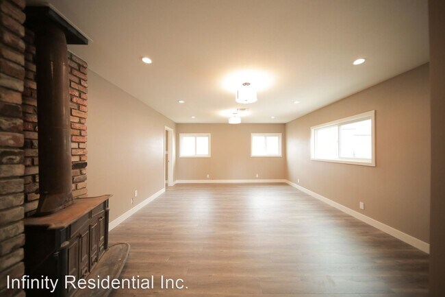 Building Photo - 3 br, 2 bath House - 6007 Coldbrook Avenue