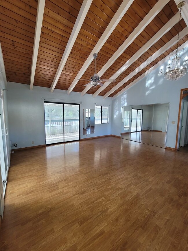 Building Photo - 86 Waipahe St