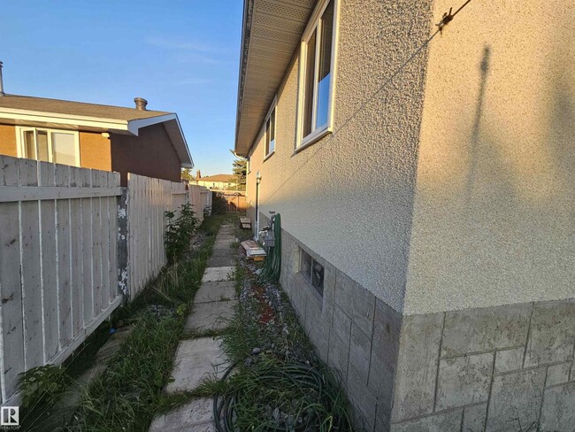Building Photo - 8828-8151 151 Ave NW