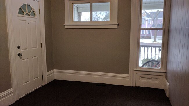 Bedroom 1 - 410 w Washington st