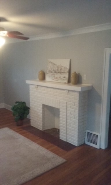 Living Room - 2689 Hampshire Rd