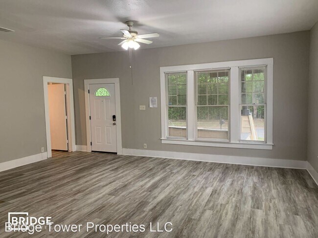 Building Photo - 4 br, 2 bath House - 815 S Willow Street