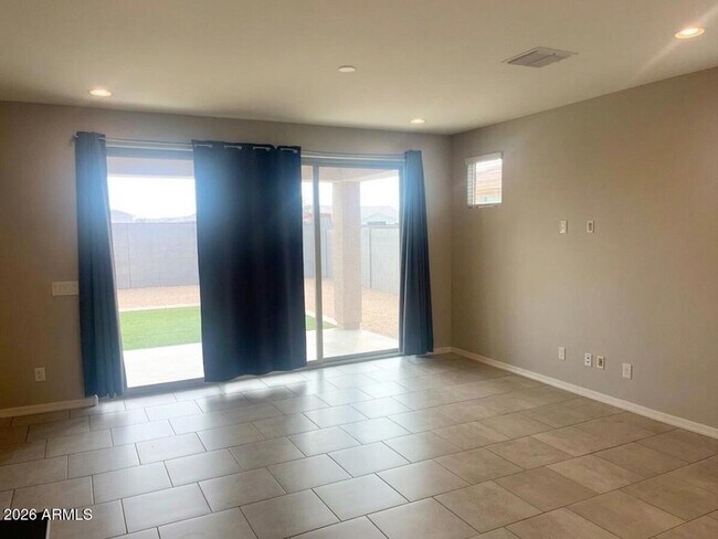 Foto del edificio - 5213 N 187th Ln