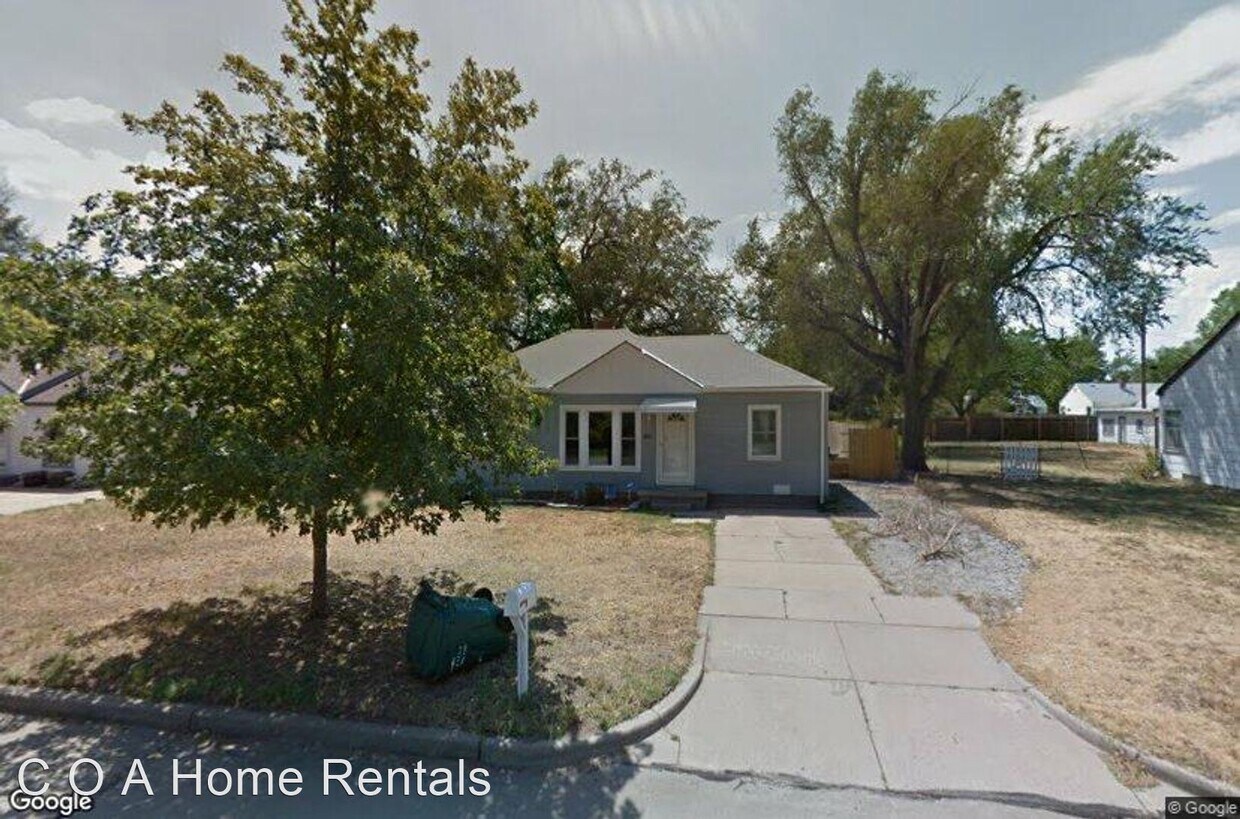 Primary Photo - 2 br, 1 bath House - 201 S. Nevada St