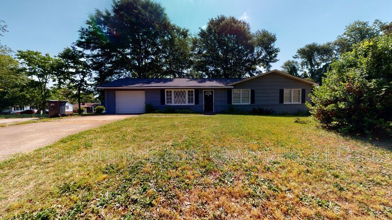 Primary Photo - 224 Pinefield Dr