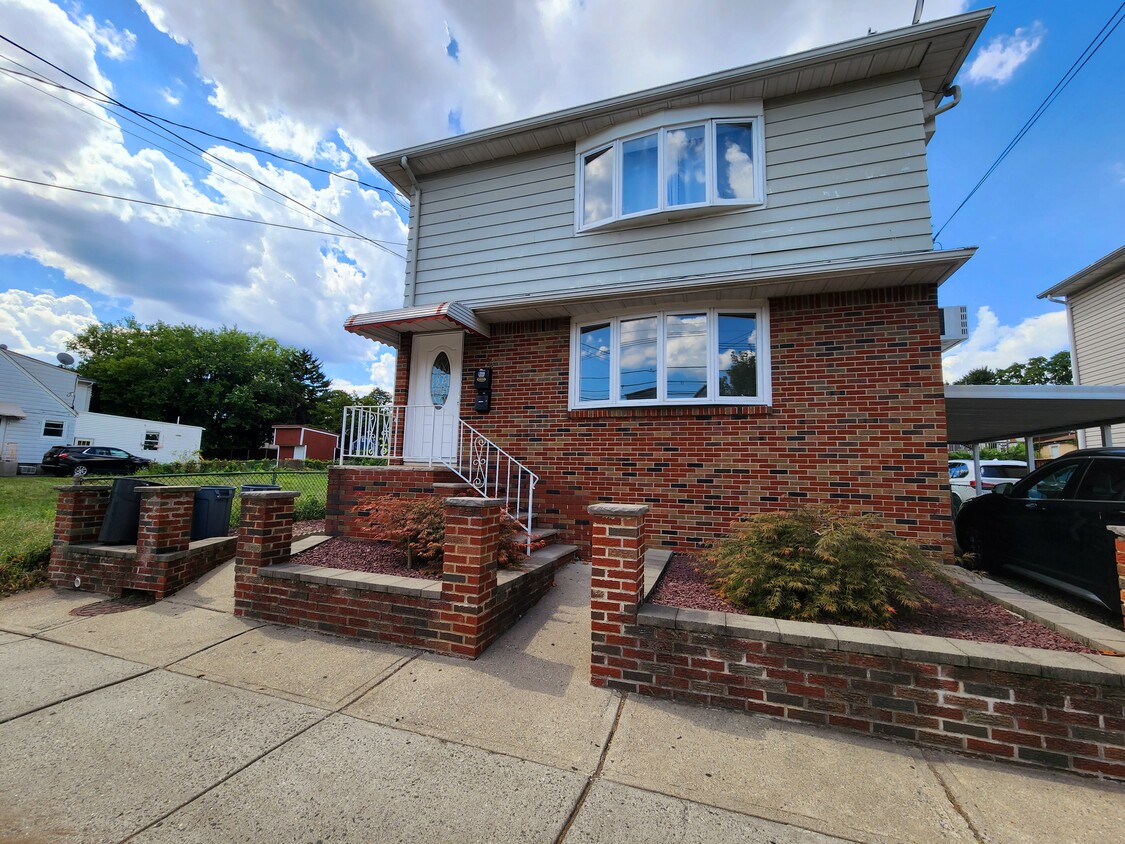 Foto principal - 55 Dell Glen Ave