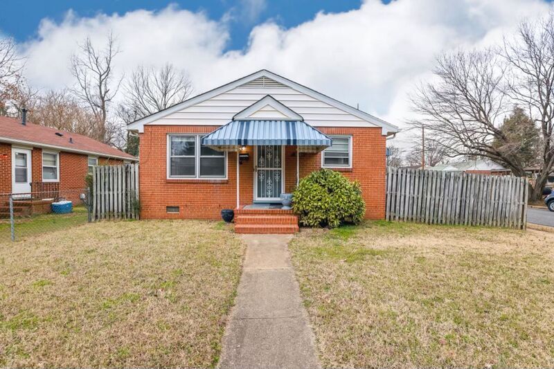Primary Photo - 5601 Campbell Ave