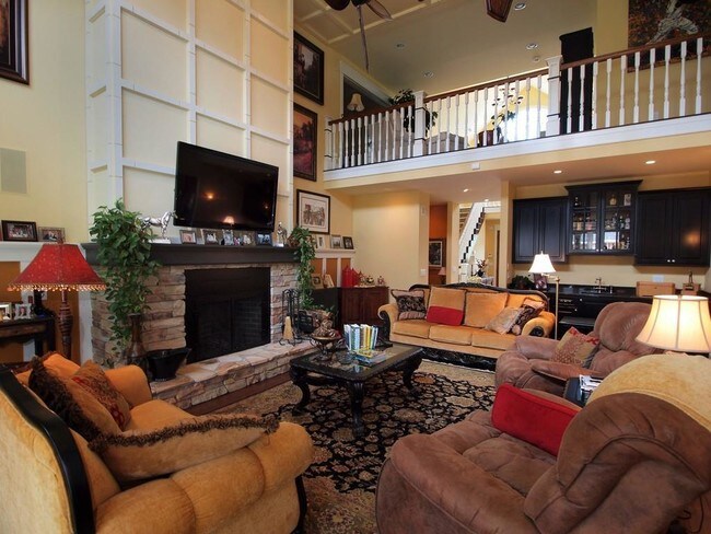 Building Photo - 169 Reynwood Vista