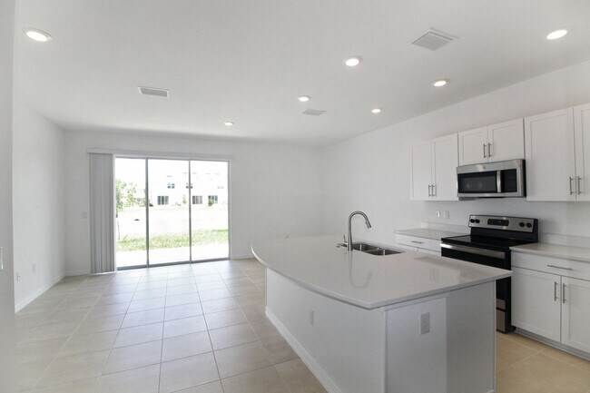 Building Photo - Palmero Annual Townhouse for Rent