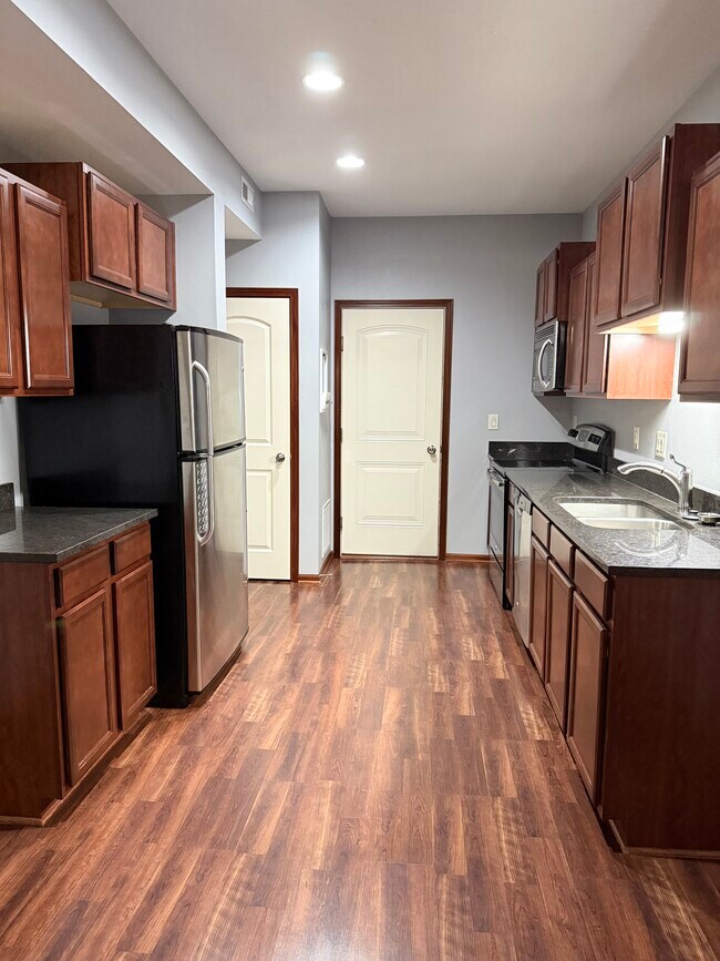 Foto del edificio - 1212 NE 7th Ln
