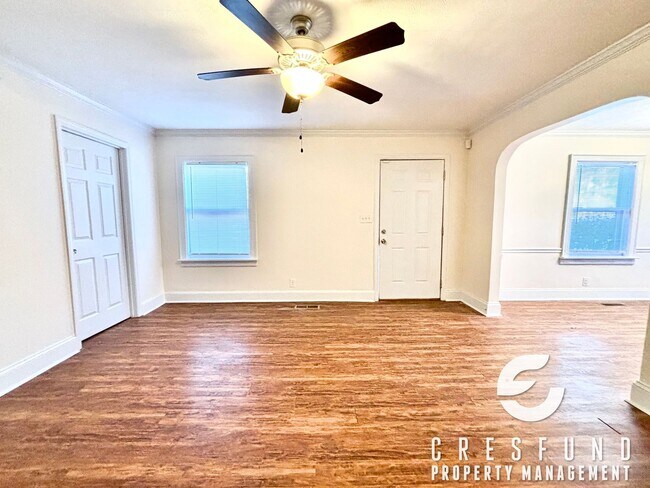 Building Photo - 3 Bed, 3 Bath located in HAYMOUNT - READY FOR MOVE IN TODAY!