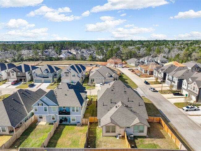 Building Photo - 607 Silver Pear Ct